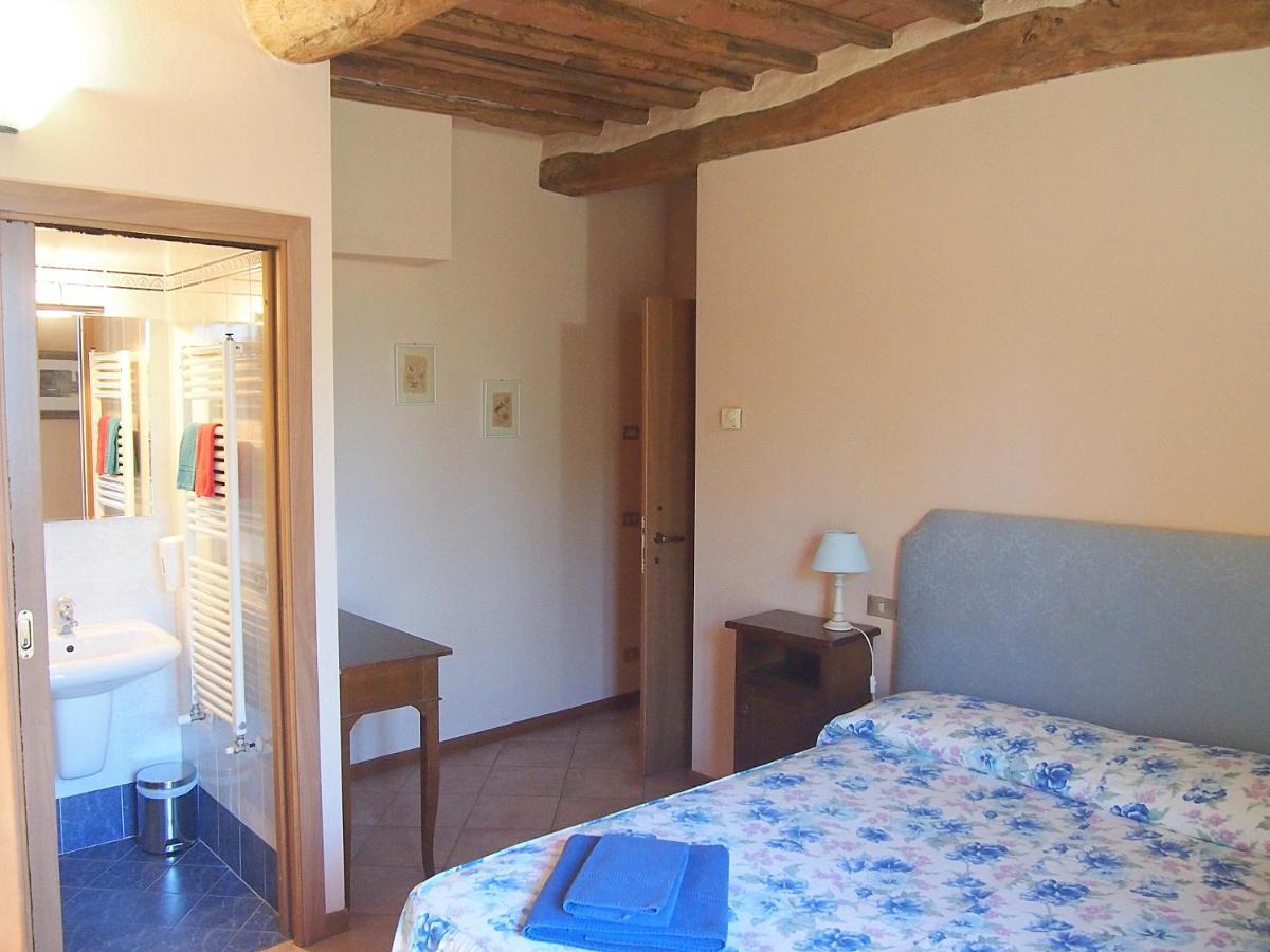 Apartamento Nell'Antica Torre Di Fronte A Siena Exterior foto